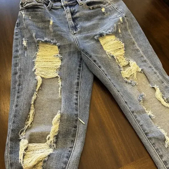 Judy Blue Distressed Shredded Jeans Straight Fit Size 7/28 Light Wash - Picture 10 of 16